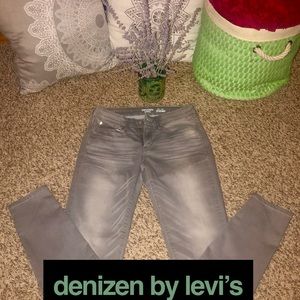DENIZEN BY LEVI’S SZ 7 - GREY LOW RISE JEGGINGS